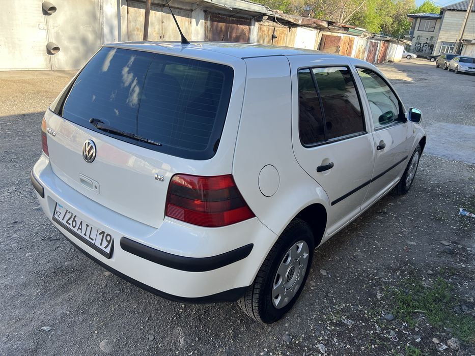 Volkswagen Golf-4