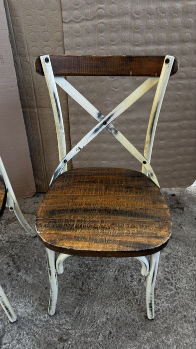 Винтидж стол тип X-back – метал и масивно дърво