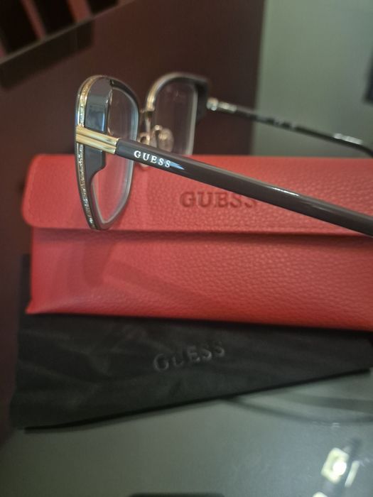 Guess- нови диоптрични очила