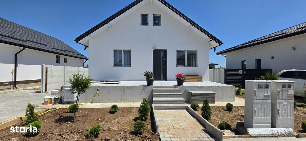 Clinceni Ciocarliei casa single parter 3 camere, 105.000 eur