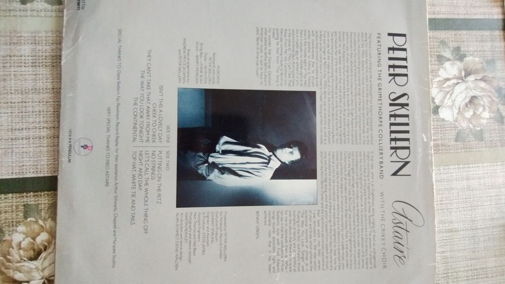 Ретро плочи от Англия