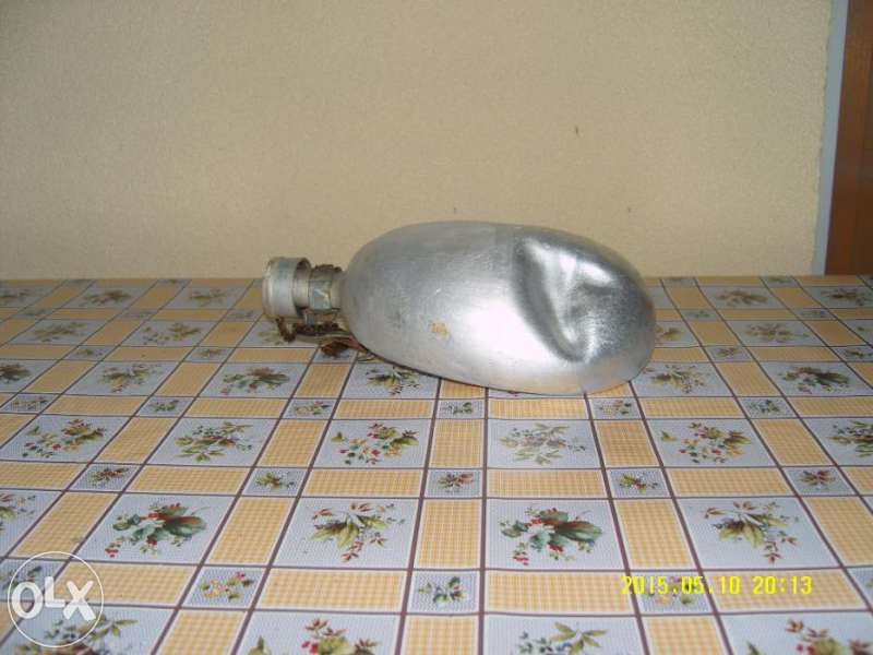 Продавам войнишка манерка