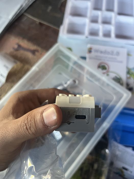 Wedo 2.0 конструктор 280 деталей