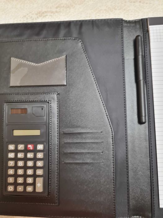 Noua-Agenda din piele neagra cu calculator
