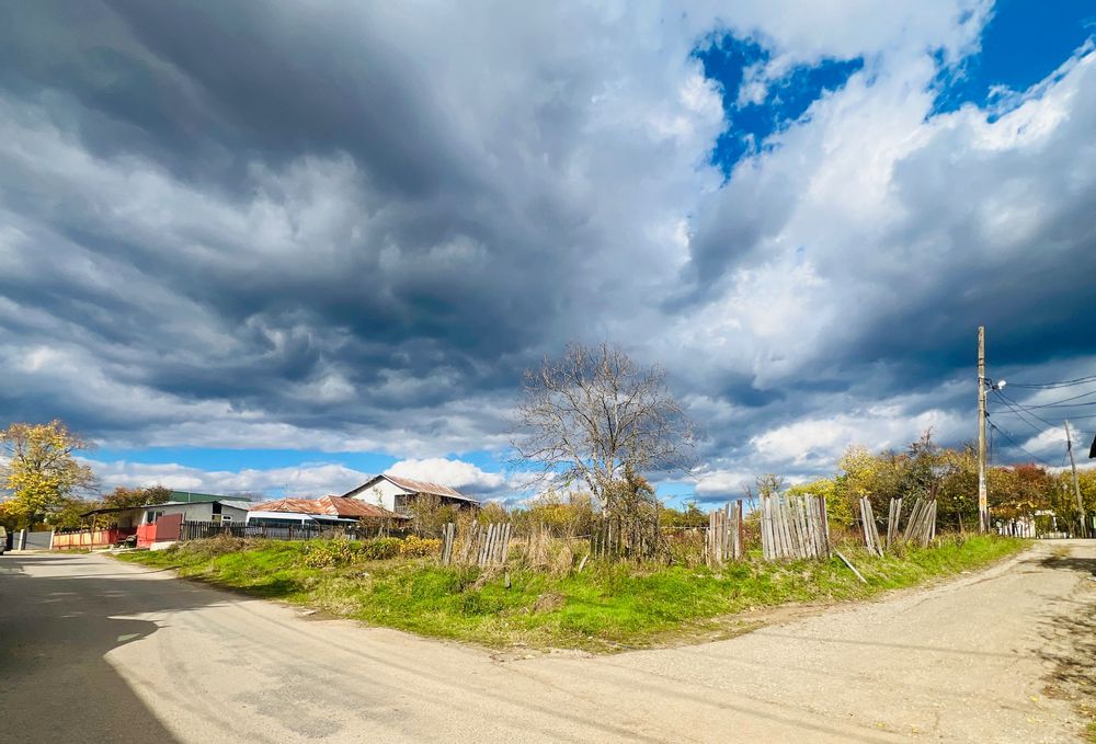 Teren intravilan 1500 m2