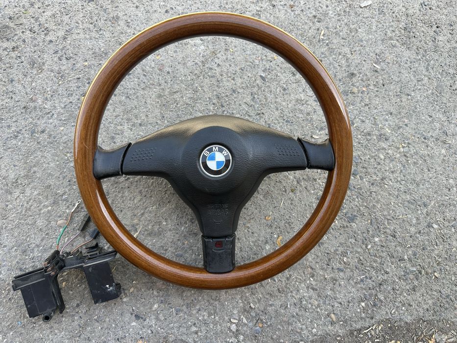 Дерево в салон  на бмв Е34 акпп и мкпп