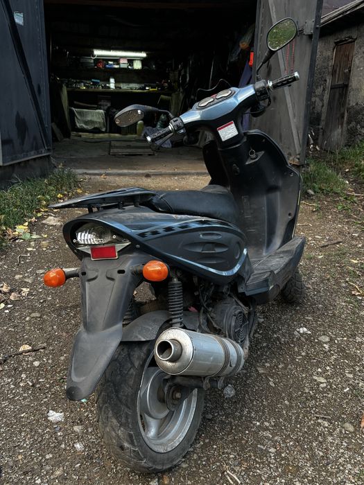 Продам скутер Raser lupus