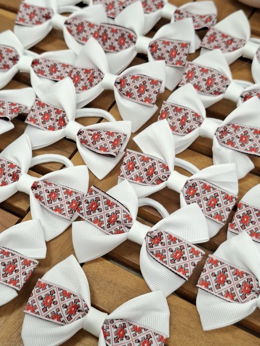 Аксесоари за коса с български шевици