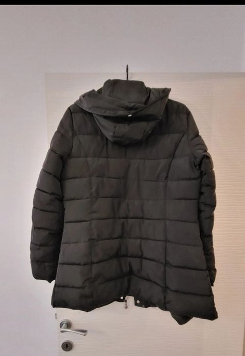 Geaca de iarna cu glugă