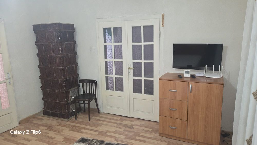 Vând casă familială