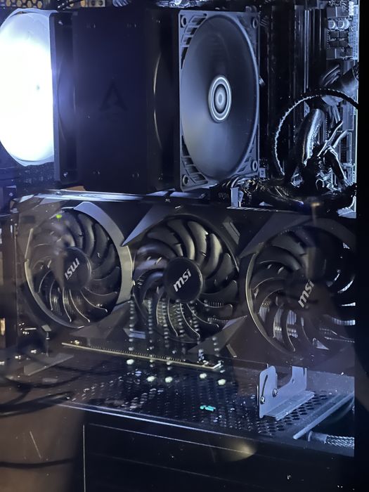 Ryzen 7 5700X, RTX 3060 12GB, DDR4 16GB 3200, 1TB NVME Samsung 980