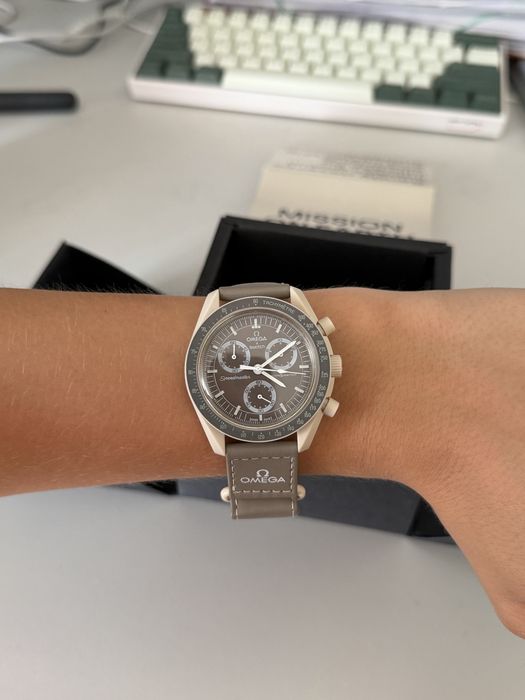 Ceas Omega X Swatch Mission on the earth-desert