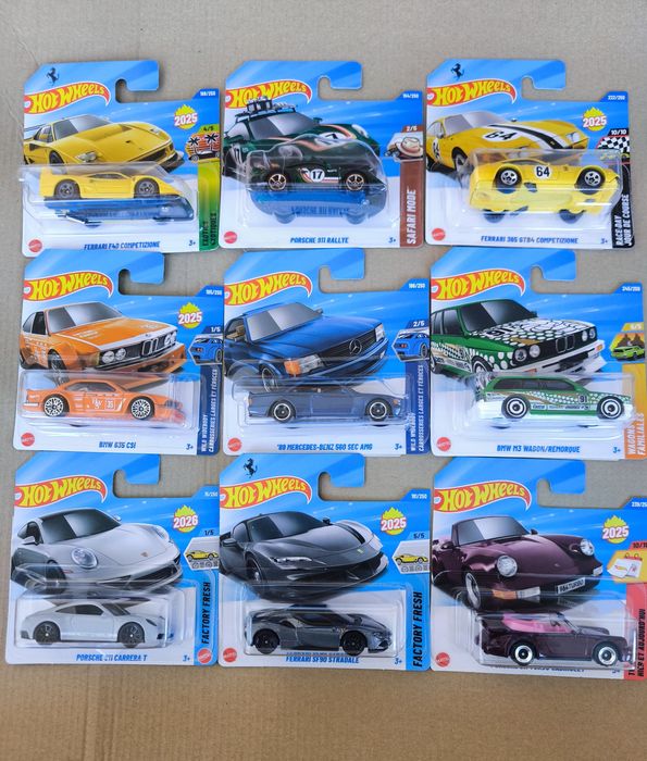Hot wheels 27бр. Mercedes, BMW, Audi, Ferrari, Nissan