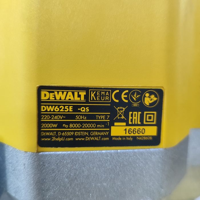 Продам новый Фрезер 2000w.