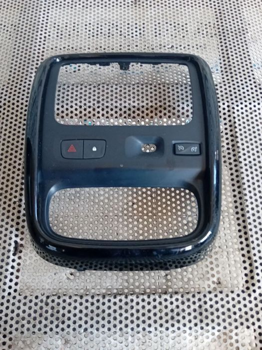 Ornament Rama Bord Consola Centrala Buton Tempomat Avarii Dacia Duster 2010-2017