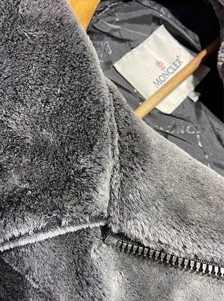 Разпродажба MONCLER