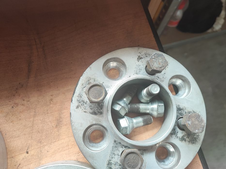 преходни фланци с болтове