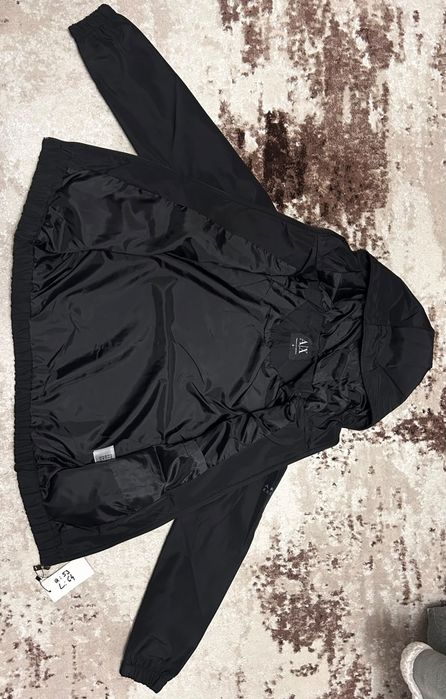 Vând geaca noua de bărbați Armani Exchange