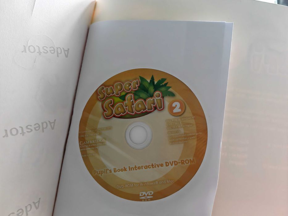 Учебник Super Safari 2 (английски език)