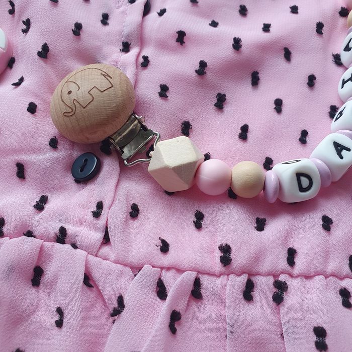 Lant pentru suzeta handmade, personalizat cu numele DARIA
