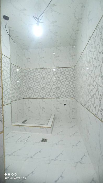 профессиональный кафельщик