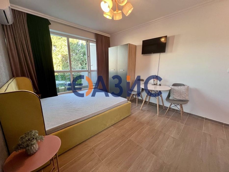 Продава се Едностаен апартамент в к.к. Слънчев бряг - 33 кв.м за 920 €/кв.м - Снимка #5