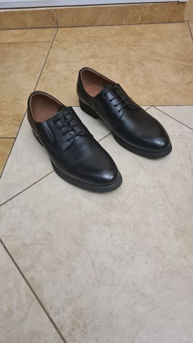 Кожаные туфли, новые, 39 р