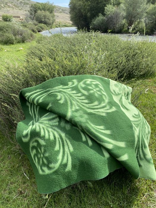 Одеяло шерстяное.