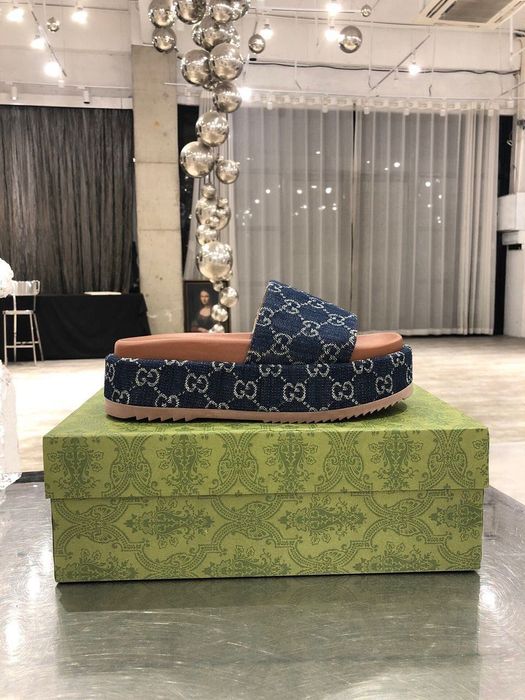 Сандали/ чехли Gucci