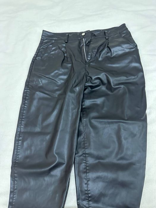 Продам женскую одежду (XL), много вещей.