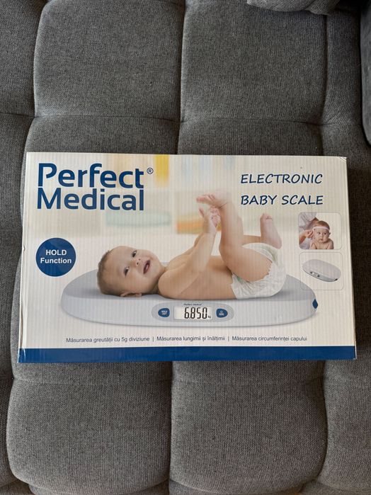 Cântar electronic pentru bebeluși Perfect Medical, în stare excelentă