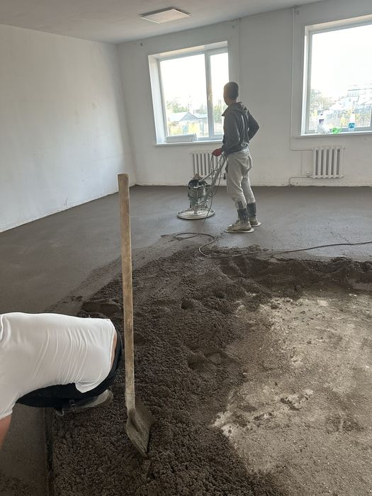 Стяжка пола полусухая