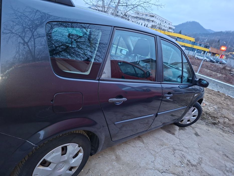 Vând Renault scenic 1.5 dci  2007