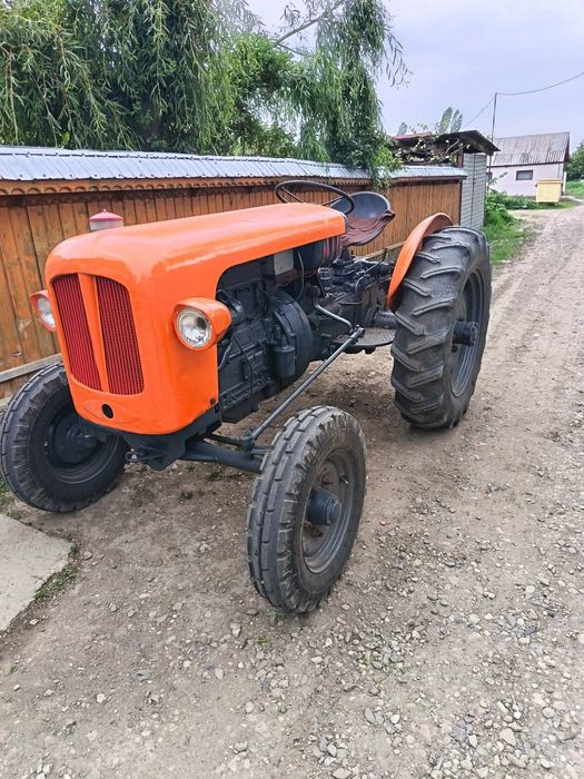 Tractor de vanzare
