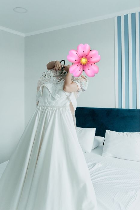 Продам свадебные платья