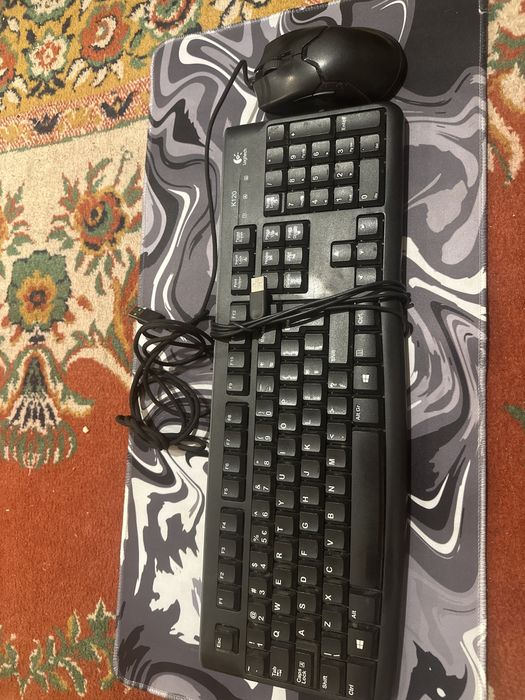 Vând tastatură si mouse