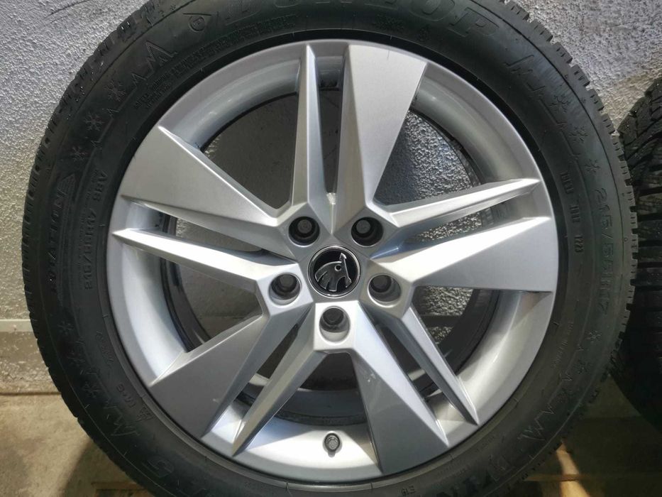 Jante Originale Skoda Superb III . R 17 cu anvelope de iarna