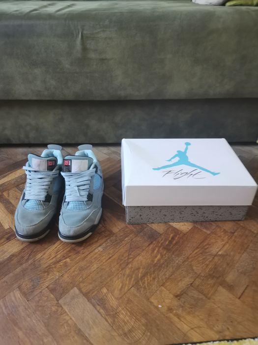 Jordan 4 University Blue  43.5