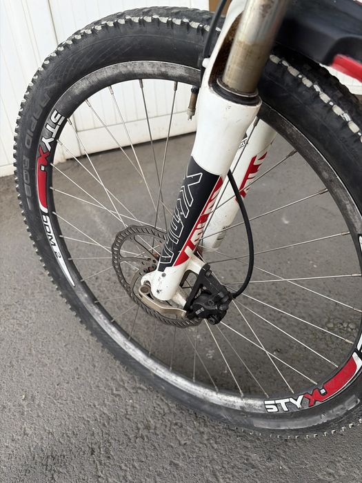Vand bicicleta in stare de functionare