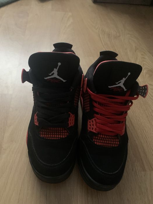 Jordan 4 red thunder