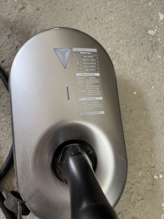 Зарядное устройство (оригинал) на DEEPAL S07