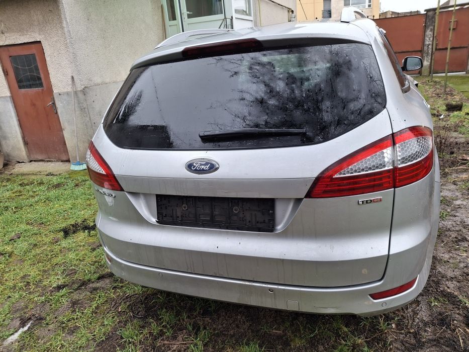 Ford Mondeo avariat