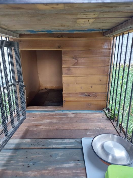 Утепленная будка для собаки