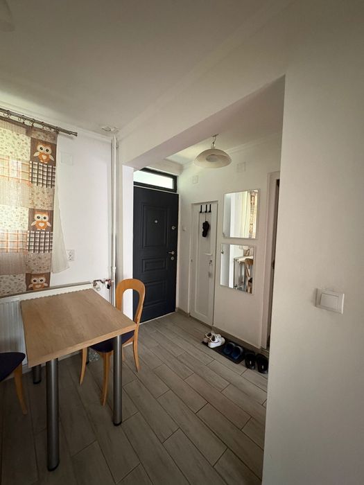 Apartament cu 2 camere  de închiriat