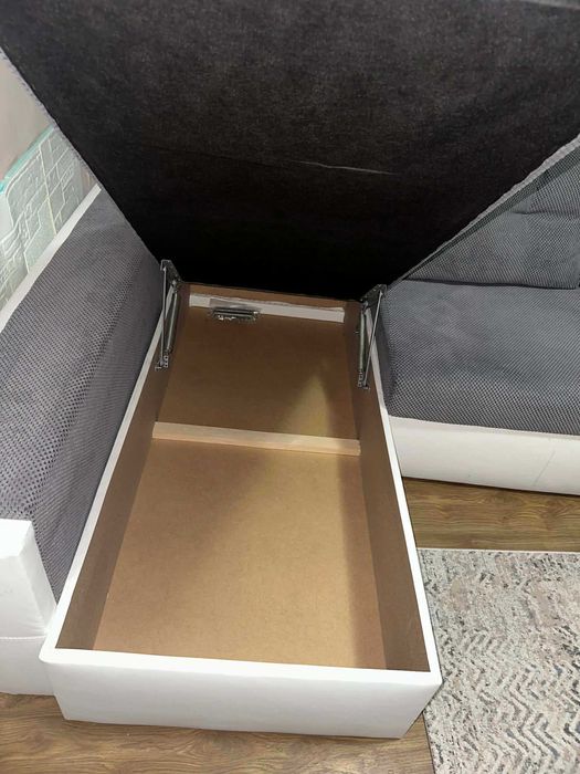 Разтегателен Диван