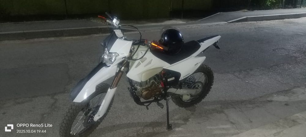 Продам мотоцикл эндуро