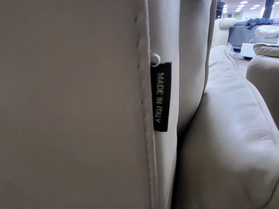 Италиански кремав кожен комплект тройка, двойка и фотьойл Bolzano