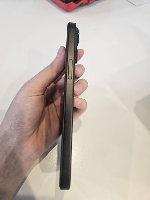 iPhone 15, использовался месяц