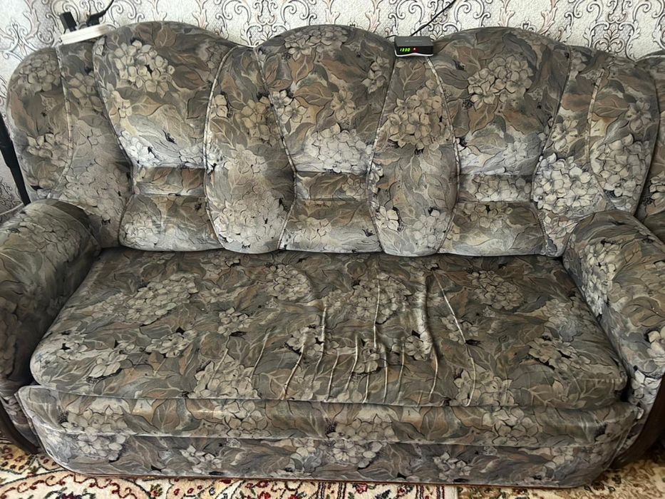 Диван, мини диван вместе с креслами