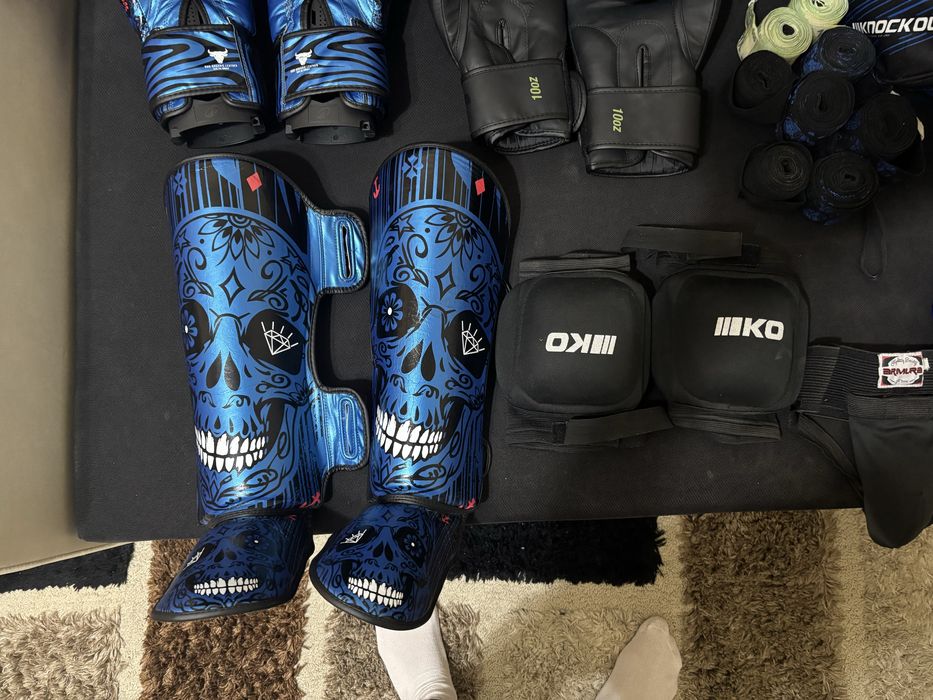 Echipament kickboxing